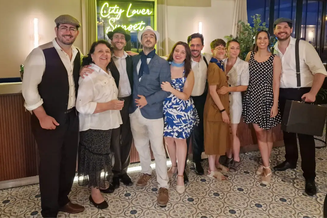 Equipo de Cronos posando